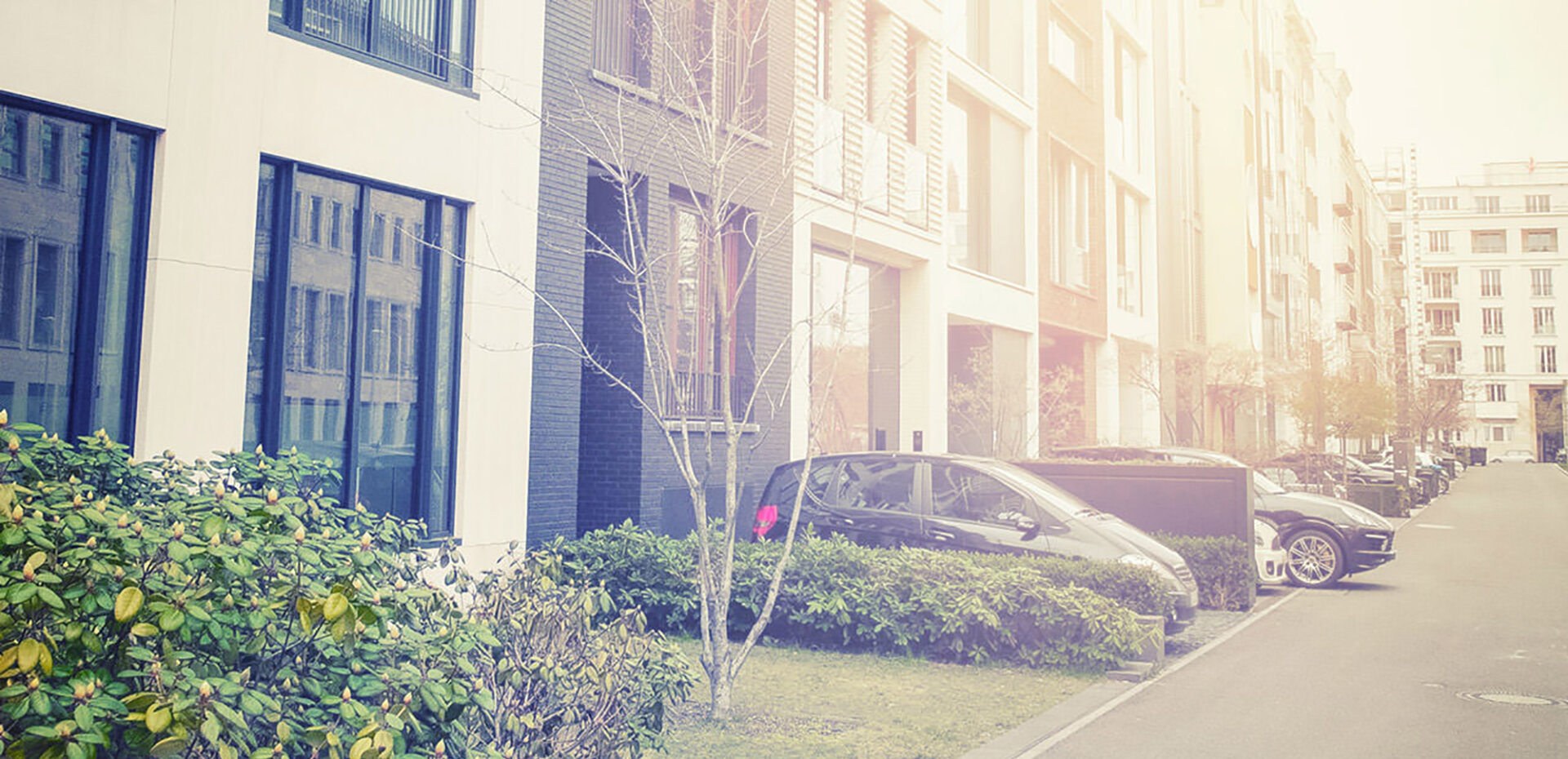 image of a tall apartment building